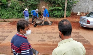 PREFEITURA FECHA 2021 COM OPERAÇÃO DE LIMPEZA, ROÇAGEM, TAPA-BURACO E REFORÇO NA ILUMINAÇÃO NO PONTAKAYANA, NA REGIÃO LESTE DE TRINDADE