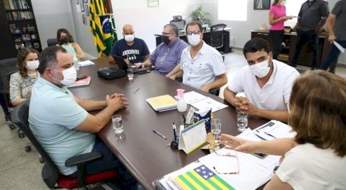 MARDEN JÚNIOR REÚNE COM SECRETÁRIA DE ESTADO DE EDUCAÇÃO E VIABILIZA CONSTRUÇÃO DE ESCOLA ESTADUAL NO SETOR SÃO BERNARDO