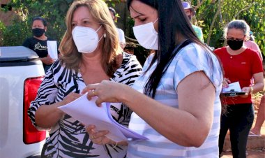 GABRIELA ALVES COMANDA ENTREGA DE CESTAS BÁSICAS PARA MORADORES DO SETOR JARDIM IMPERIAL I