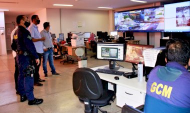 PRESIDENTE DA AGÊNCIA MUNICIPAL DE SEGURANÇA PÚBLICA E PATRIMONIAL ACOMPANHADO DO VEREADOR RAIMUNDO NETO VISITAM À SEDE DA GUARDA CIVIL METROPOLITANA DE GOIÂNIA PARA CONHECEREM O MODELO DE GESTÃO IMPLANTADO NO LOCAL