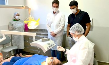 MARDEN JÚNIOR ACOMPANHA ENTREGA DE PRÓTESES DENTÁRIAS NO CENTRO DE ESPECIALIDADES ODONTOLÓGICAS