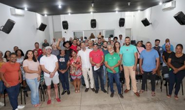PREFEITURA DE TRINDADE REALIZA REUNIÃO COM CONTEMPLADOS PELA LEI PAULO GUSTAVO