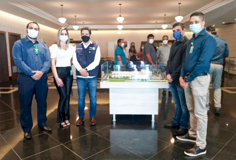 Secretário Ismael Alexandrino anuncia ampliação do Hospital Estadual de Trindade