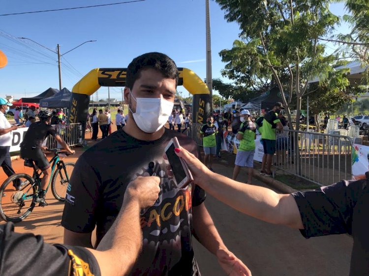 MARDEN JÚNIOR MARCA PRESENÇA NA SEGUNDA EDIÇÃO DO RACHÃO DO BACON, QUE RECEBEU 255 CICLISTAS. EVENTO CONTOU COM APOIO DA PREFEITURA DE TRINDADE